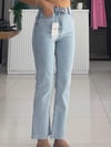 ZR KESİK PAÇA AÇIK RENK JEAN