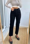 ZR KESİK PAÇA SİYAH JEAN