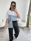 Beyaz Jean Detaylı Düğmeli Tshirt