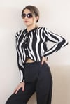 Kadın Vatkalı Siyah Beyaz Crop Hırka