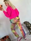 Pembe Neon Kazak