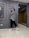 Siyah Çizgili İçlik Detaylı Gömlek