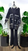 ON FASHION Uzun Kapişonlu Göğsü Kareli Hırka - Siyah