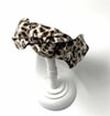 KAPLAN DESENLİ DÜĞÜMLÜ TAÇ / LEOPAR