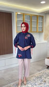 ÇİÇEK NAKIŞLI GÖMLEK