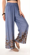 İtalyan Leopar Desen Saten PantolonshE Tekstilİtalyan Leopar Desen Saten Pantolon Haki