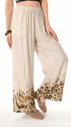 İtalyan Leopar Desen Saten PantolonshE Tekstilİtalyan Leopar Desen Saten Pantolon Gümüş