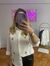 İŞLEMELİ EKRU GÖMLEK
