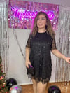 SİYAH PÜSKÜL PULLU ELBİSE