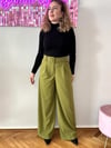YAĞ YEŞİLİ BOL PAÇA KEMERLİ PANTOLON