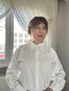 Yaka inci detaylı gömlek