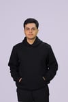  Erkek Siyah Regular Fit Pamuklu Kapüşonlu Baskılı Sweatshirt