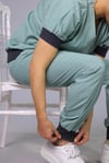 Su Yeşili  Ribanalı Lüks Likralı Unisex Hemşire Doktor Üniforma Takımı 
