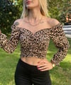  Kadın Ön Büzgü Leopar  Uzun Kollu Madonna Yaka Crop Bluz