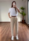 Havuç Kesim Krem Kemerli Pantolon