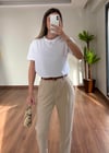 Havuç Kesim Krem Kemerli Pantolon