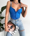 kadın askılı fermuarlı croptop