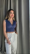 Kadın Gipeli V Yaka Mavi Crop Bluz