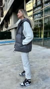 KADIN  GRİ KAPÜŞONLU ŞİŞME YELEK