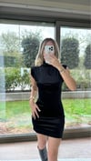Kadın kadife vatkalı mini arka fermuar detay elbise