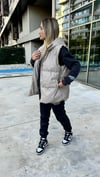 KADIN KREM RENGİ KAPÜŞONLU ŞİŞME YELEK