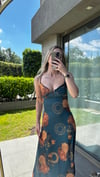 Kadın Mini Yırtmaç Detaylı Gögüs Pedli Midi Boy Elbise