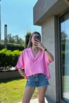 Kadın önü kısa arkası uzun v yaka bluz