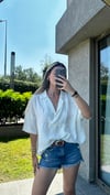 Kadın önü kısa arkası uzun v yaka bluz