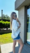 Kadın önü kısa arkası uzun v yaka bluz