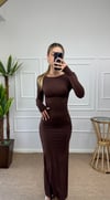 Kadın sırt dekolte maxi boy vücudu saran elbise