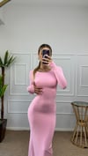 Kadın sırt dekolte maxi boy vücudu saran elbise