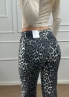 Kadın siyah leopar desen mom jean