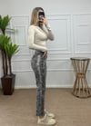 Kadın yılan desen mom jean