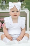 Parla Kids Kız Bebek Beyaz Pamuklu Salopet Bandana Takım, Salopetler – Parla Kids resmi ürün görseli