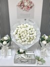 41'li Krem Şakayık Yapay Çiçek Seti | 80 Madlen + 2 Anne Çiçekli