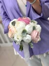 Blush Garden Islak Şakayık ve Gül Gelin Buketi | Pudra Pembe ve Okaliptus Detaylı