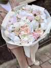 Milky Bloom Yapay Çiçek Buketi | Islak Manolya, Gül ve Şakayık Detaylı