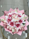 Pink Elegance Pembe Islak Lilyum ve Gül Yapay Çiçek Buketi