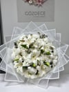 Pure Lily Elegance İsteme Buketi Zirve Boy – Lilyumlu Söz & Nişan Buketi