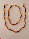 Kehribar Kolye +3 yaş 3 Cognac & 3 Cherry 36 cm((bebeğiniz kesinlikle 36 ayını doldurmuş olmalıdır.)