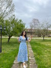 ÇİÇEKLİ MAVİ UZUN ELBİSE