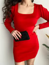 KIRMIZI TRİKO ELBİSE 