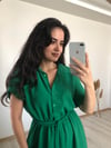 KISA KOLLU BELİ KUŞAKLI ELBİSE