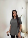 SIFIR YAKA ÇİZGİLİ T-SHIRT