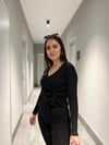 SİYAH AYARLANABİLİR BÜZGÜLÜ BLUZ