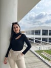 SİYAH DEKOLTELİ BLUZ