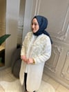 202511 Beyaz İncili Uzun Hırka