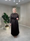 4003 İpek Saten Aksesuarlı Elbise