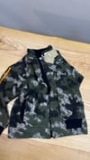 C2092 TAM FERMUARLI HAKİ POLAR HIRKA