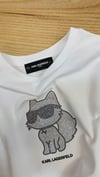 C2361 KARL L. TAŞ BASKILI BEYAZ CROP T-SHIRT